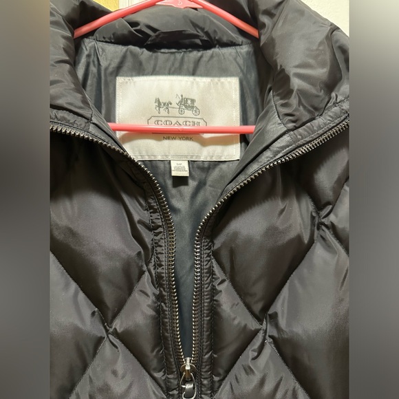 COACH BLACK DOWN PUFFER JACKET (S) - Picture 3 of 9